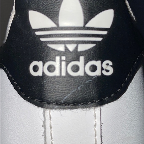 Adidas Superstar shoes - Picture 8 of 11